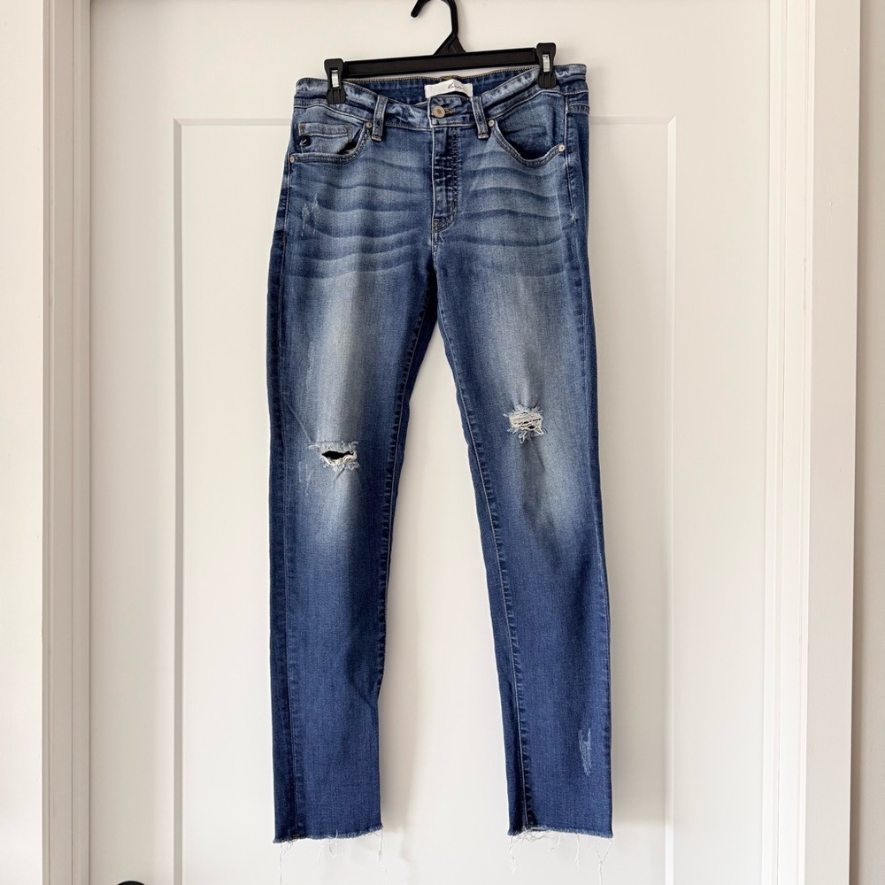 Kancan Med/Dk Wash Skinny Raw Hem Distressed Mid-Rise Stretch Woman’s Jean 11